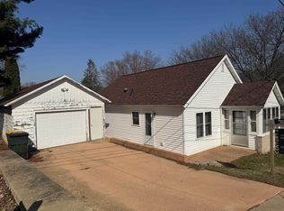 478 S Stewart St, Richland Center, WI 53581