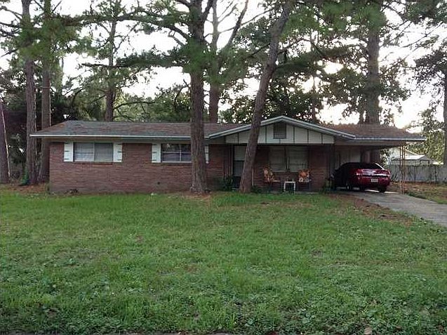 1st image of 310 Linda Ln NW