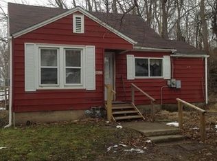 517 W 9th St, Dixon, IL 61021