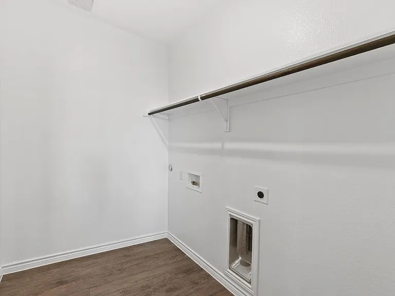 10605 Bleat St — Photo 11