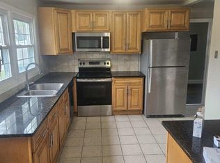 36 Newtown Ln, Willingboro, NJ 08046