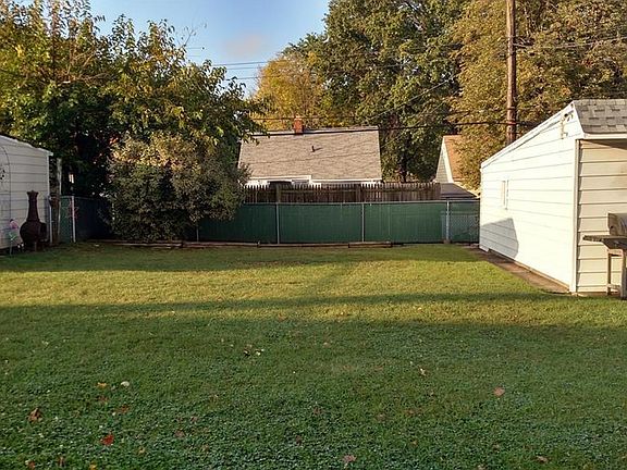 2nd image of 2726 Silverdale Ave