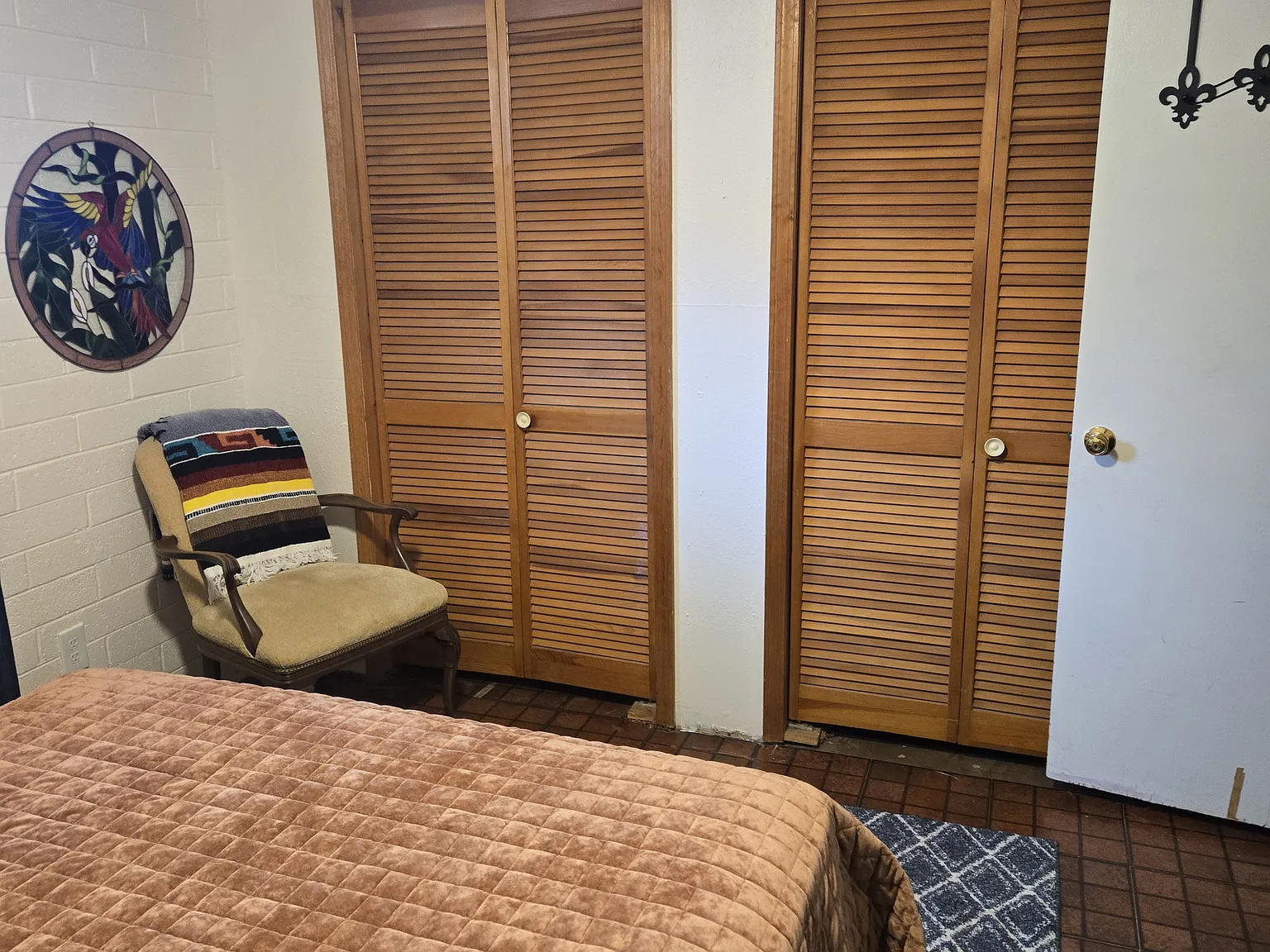 576 W Gibbs St — Photo 3
