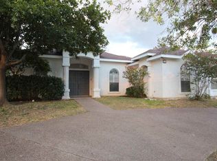 81 Live Oak Ave, Laredo, TX 78045