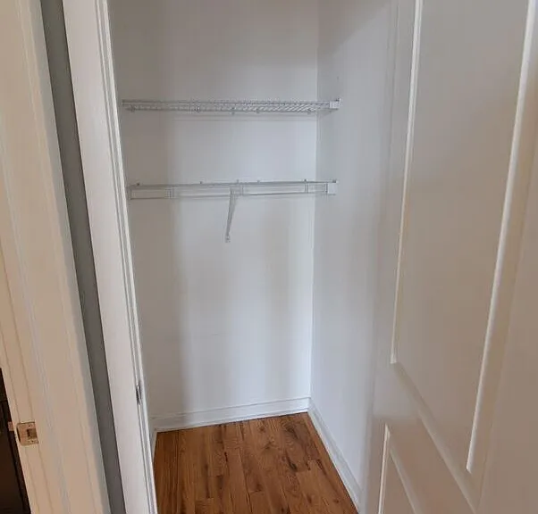 531 N Budd St #3B — Photo 4