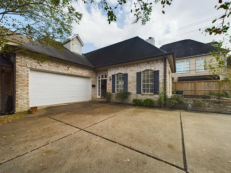 5627 Winsome Ln #A — Photo 39