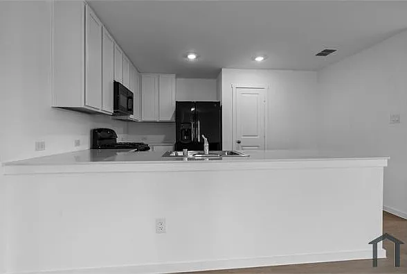 10033 Polo Ct — Photo 15