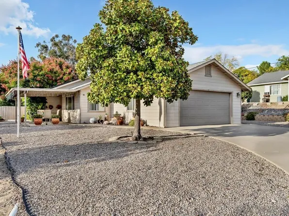 392 D St, Ramona, CA 92065