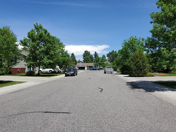 4th image of 169 Pebble Brook Ln