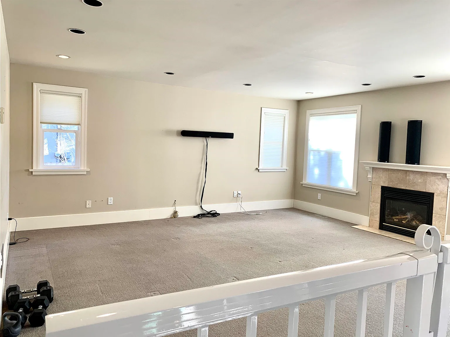 4 bed, 3149 sqft, $6,000 — Photo 2
