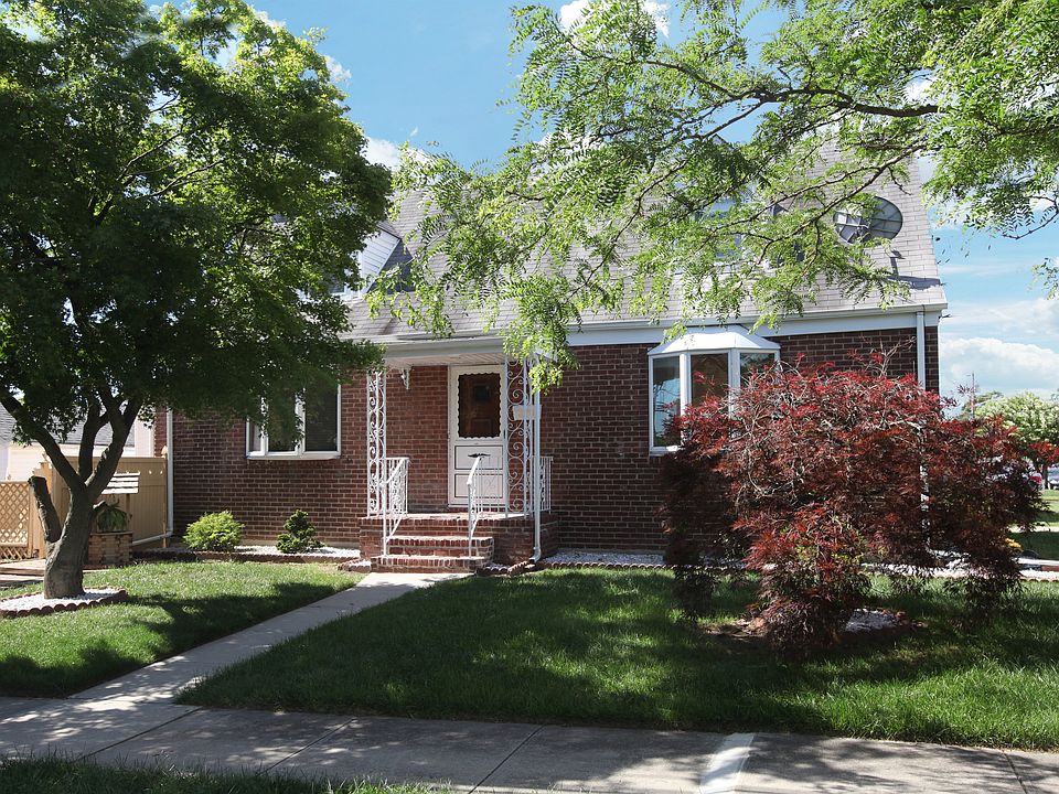 1st image of 531 Henry St