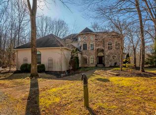 144 E Autumn Ridge Rd, Carbondale, IL 62902