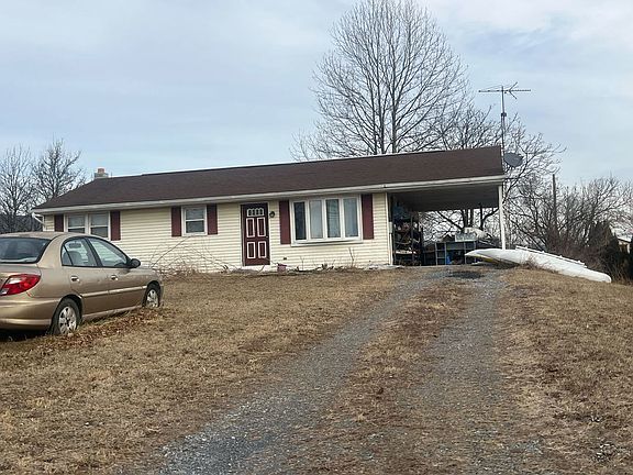 2nd image of 637 N Middle Rd