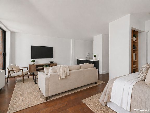 3rd image of 157 E 32nd St APT 3E