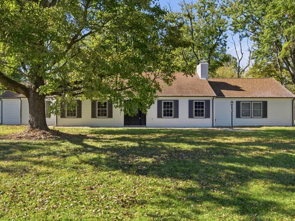 6601 Cherrywood Ln, Franklin, OH 45005