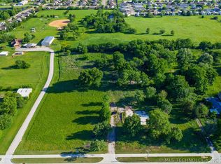 11702 E 116th St N, Collinsville, OK 74021