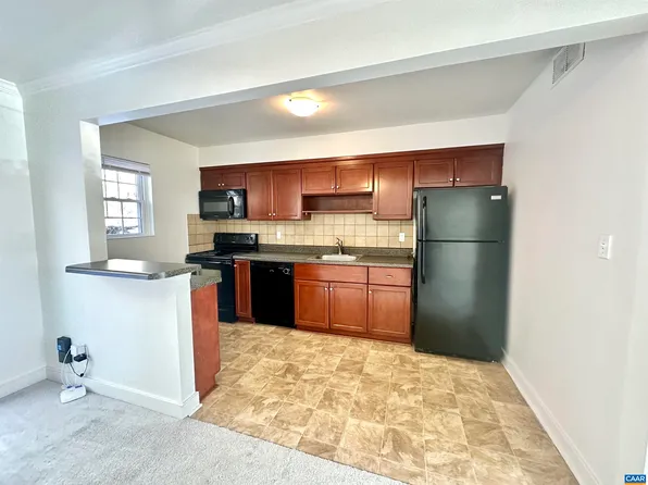 840 Fountain Ct, Charlottesville, VA