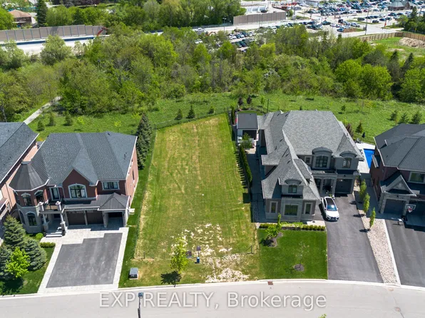 25 Hogan Ct, King, ON L7B 0M1