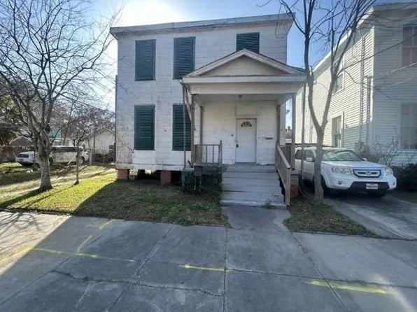 1511 37th St, Galveston, TX 77550