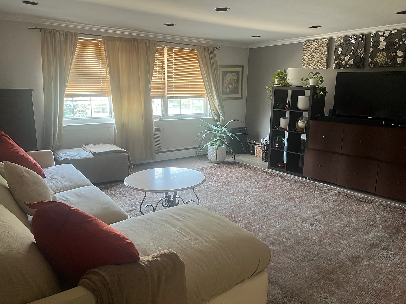 2 bed, 945 sqft, $2,100 — Photo 4