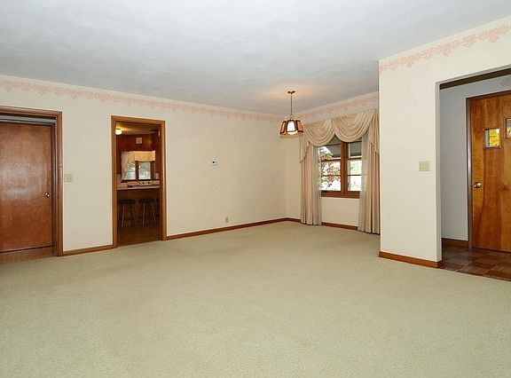 3rd image of 9816 County Road Kp