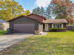 625 Abbe Rd N, Elyria, OH 44035