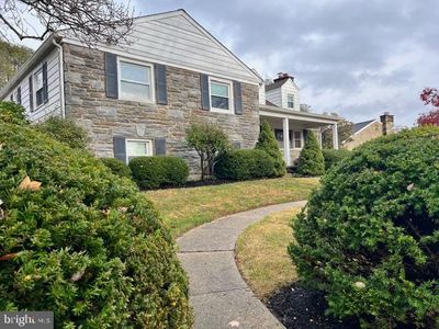 2739 Stony Creek Rd, Broomall, PA, 19008