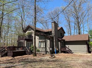 2116 Wilderland Rd, Tamiment, PA 18371