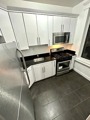 Rented by LRGNY Group, Inc. | media 4