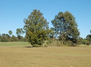 32 N Lake Cir #R5, Manning, SC 29102