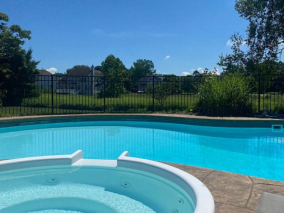 4th image of 101 Grieb Road