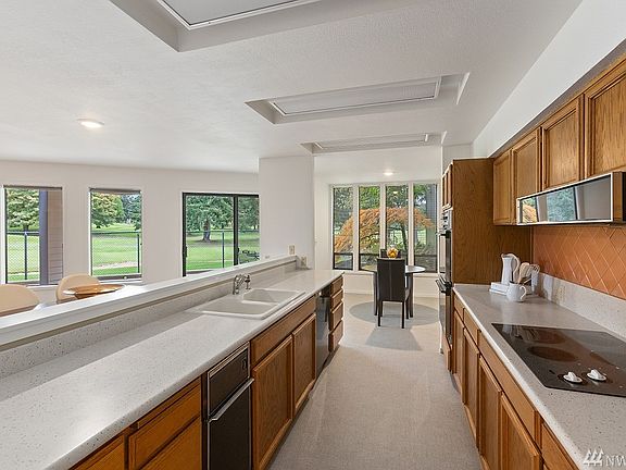 2nd image of 2301 S Cedar St #101