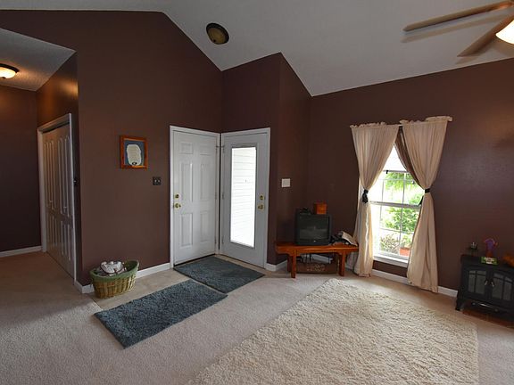 2nd image of 14024 Dunbarton Dr