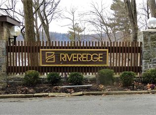 3 David Ln APT 4T, Yonkers, NY 10701