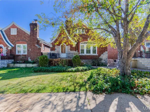 5714 Walsh St, Saint Louis, MO 63109