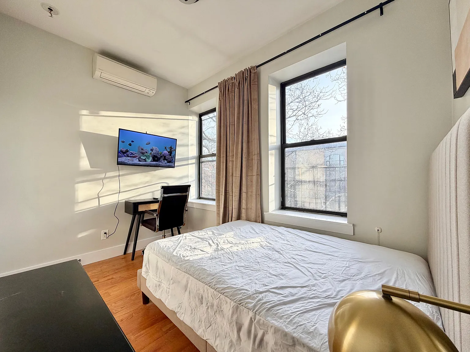 4 bed, 1.5 bath, $1,250 — Photo 2