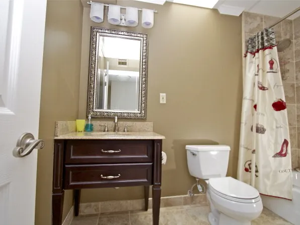 24 Andrew Dr APT 78, Tiburon, CA 94920