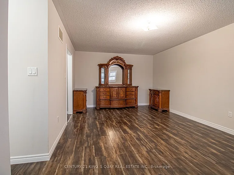 6 Messina Ave — Photo 41