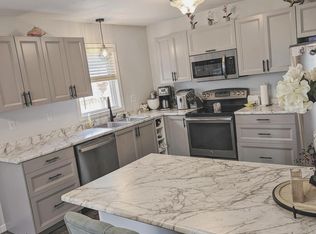 216 Larch Ave, Onalaska, WI 54650