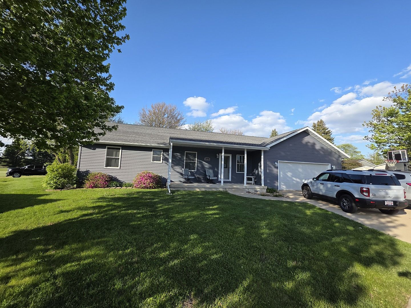 563 Pine Meadow Dr, Dixon, IL 61021 | MLS #12675268 | Zillow