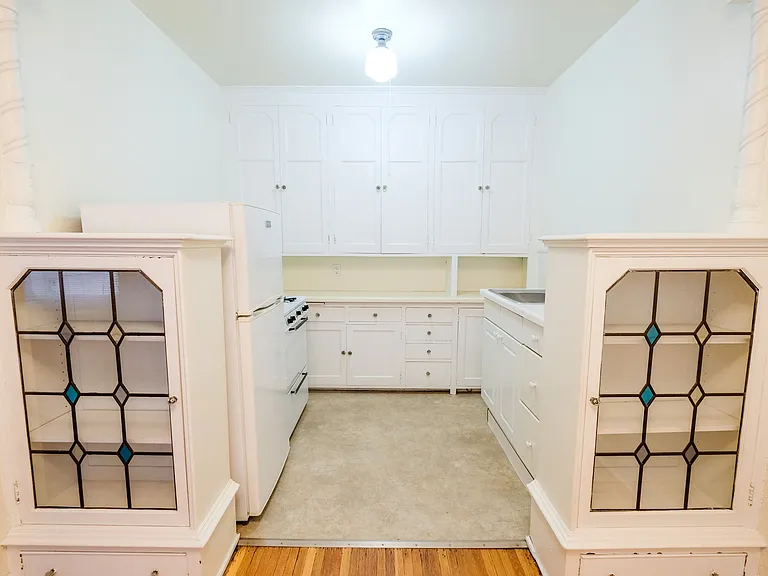 Elevate your lifestyle at Central Lakes of Uptown, where modern design meets comfort. Enjoy spacious layouts and inviting kitchens for all your culinary creations. Ready to make this community your home? Schedule a visit today!