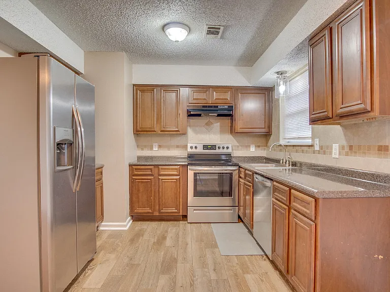 386 Quigley Rd — Photo 10