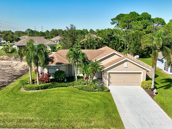 3rd image of 2165 SW Alloway Avenue