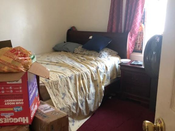 3rd image of 10731 Liverpool St #3