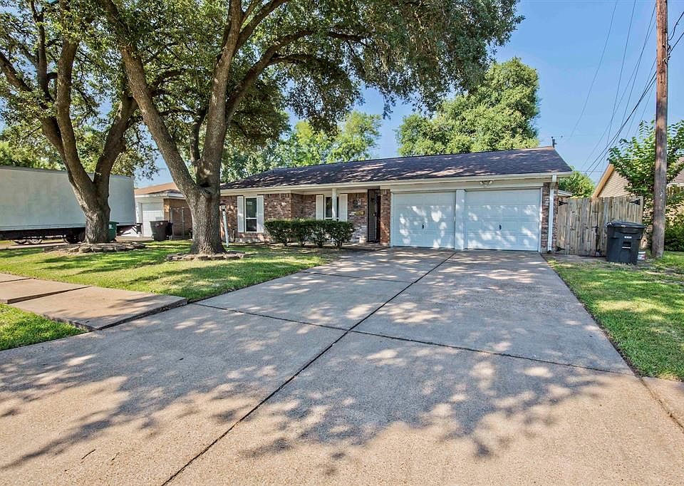 1st image of 9307 Glen Shadow Dr