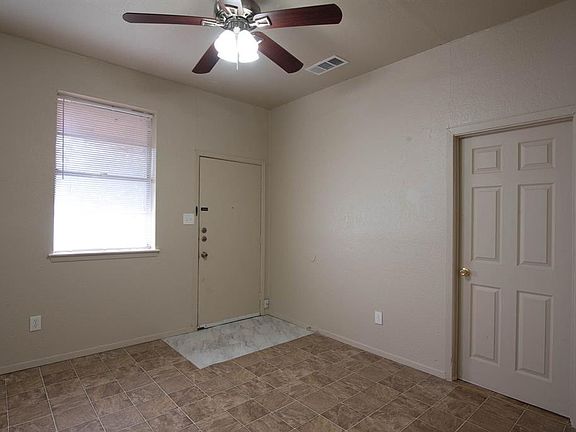 3rd image of 7712 Corina Dr APT B