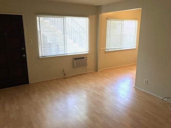 4th image of 1329 Federal Ave