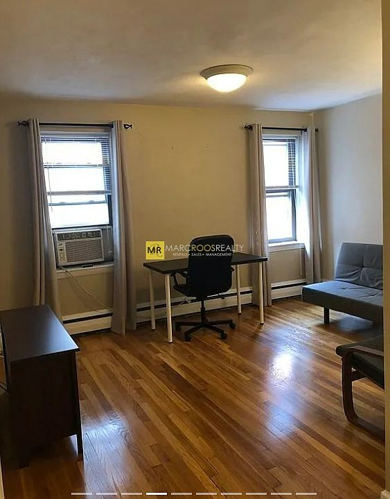 2nd image of 7 Aberdeen St APT 8