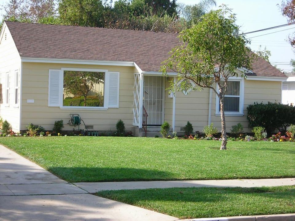 1st image of 1814 N Westwood Ave