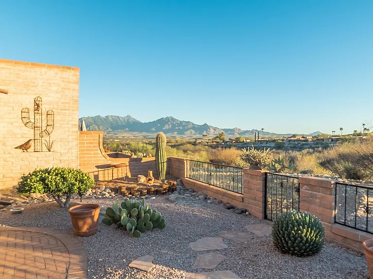 1033 W Calle Del Vencejo — Photo 18